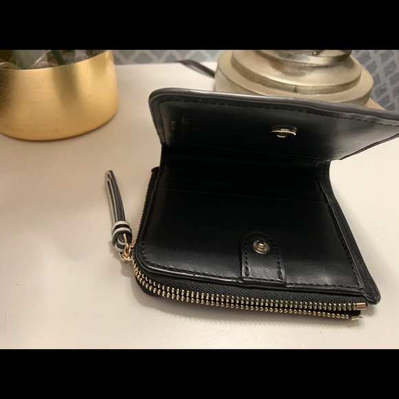 Kate Spade small black bi fold wallet - Picture 3 of 3